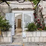 Beach Apartment Francesko At Unbeatable Location