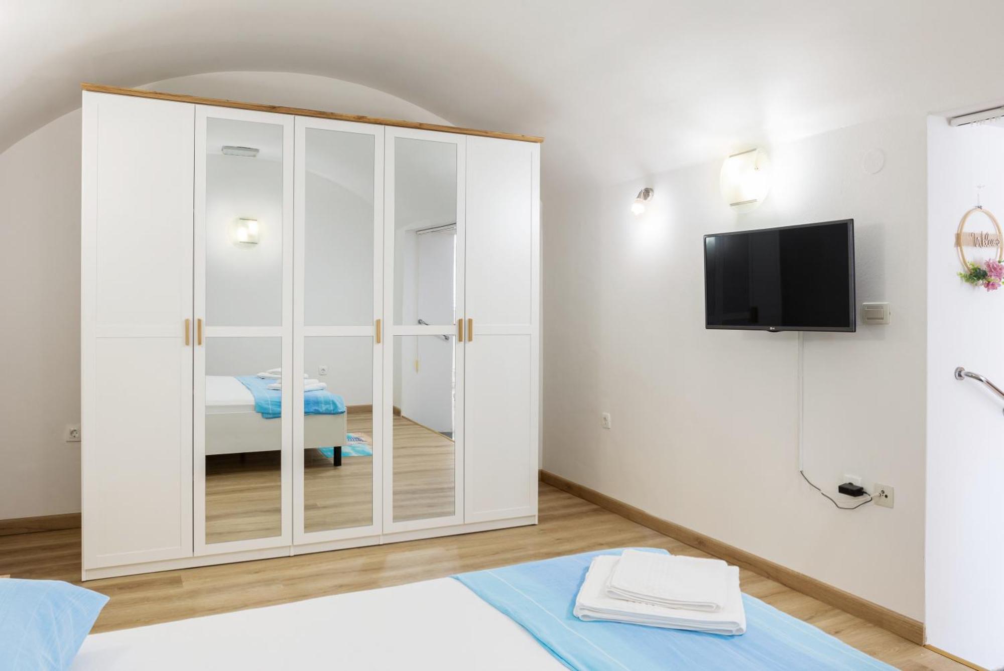 Francesko At Unbeatable Location Apartment *